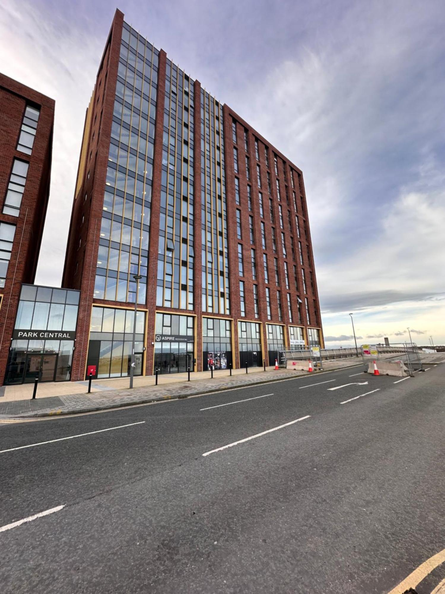 Park Central Liverpool Apartment Dış mekan fotoğraf